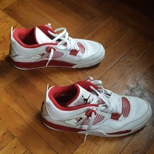 Air jordan 4s size 14